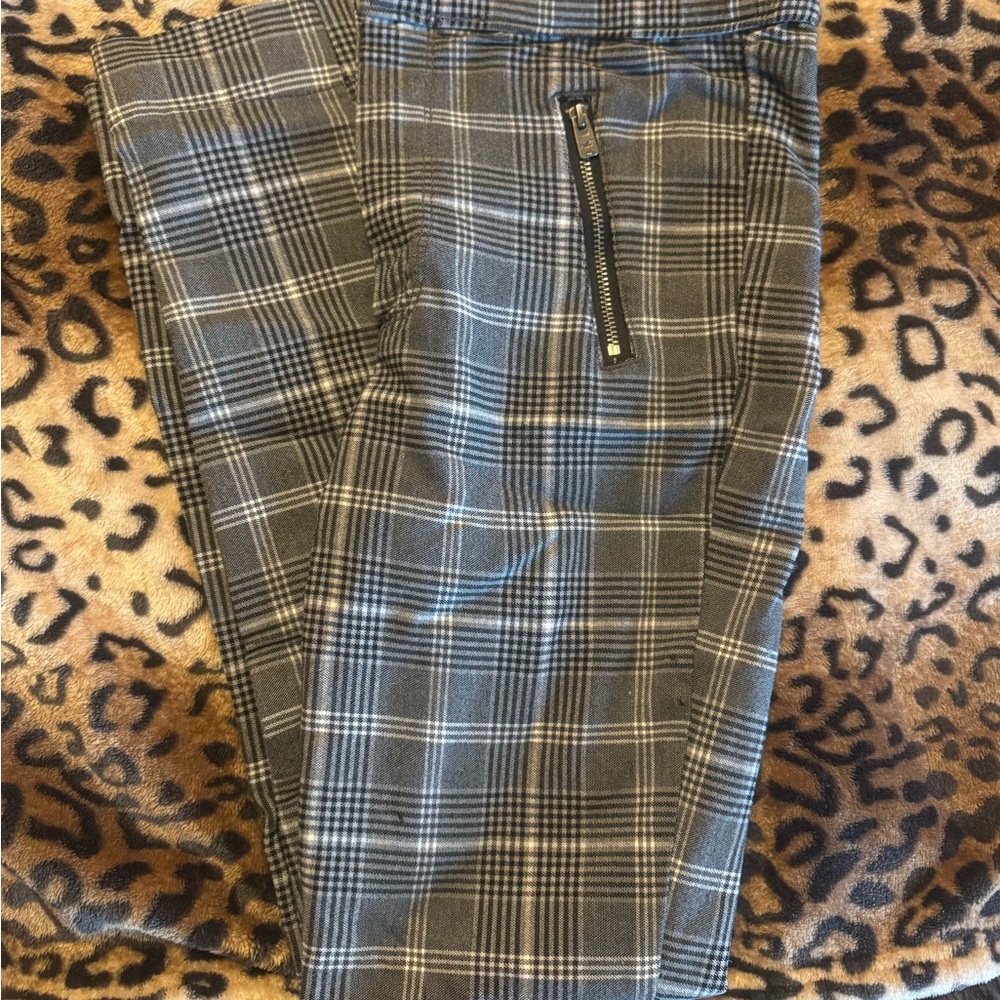 Women’s Gray Plaid Pants